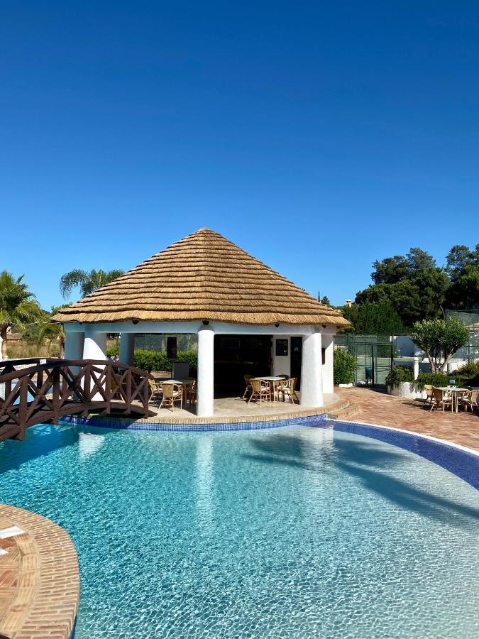 Beautiful Apartment For Rent In Quinta Do Lago With Excellent Resort Facilities Close To Lake And Beach. Bagian luar foto